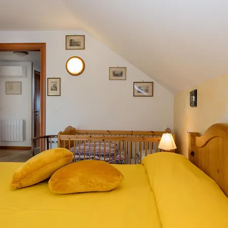 Holiday home Chez Les Ours